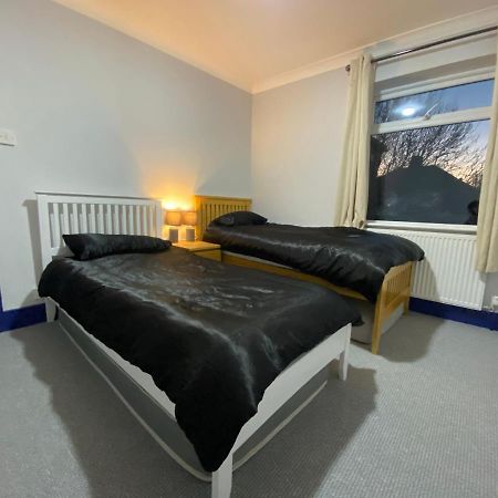 Harewood Lodge - Single And Double Rooms Self Serve Apartment Κινγκς Λιν Εξωτερικό φωτογραφία